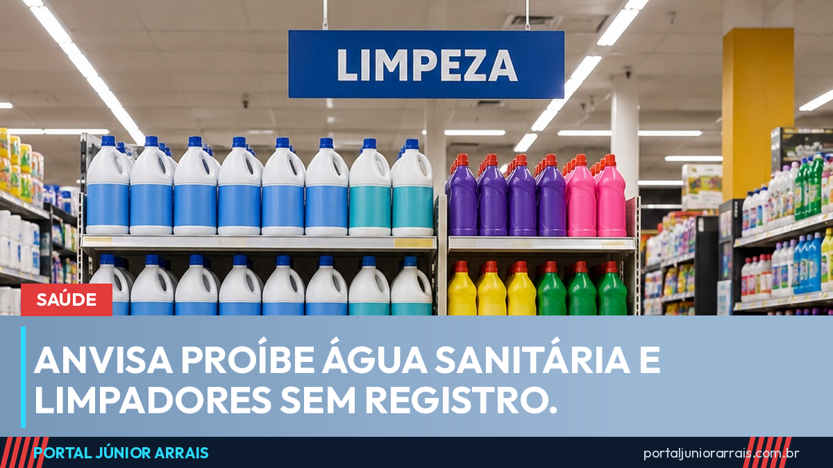 Corredor de supermercado com gôndola de galões de água sanitária e frascos de limpador e placa Limpeza no teto
