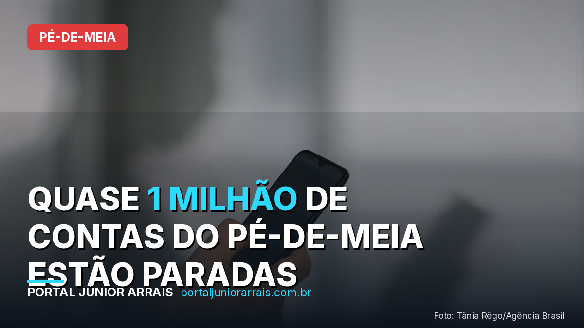 Pessoa usando o celular: quase 1 milhão de contas do Pé-de-Meia estão sem movimentação (Foto: Tânia Rêgo/Agência Brasil)