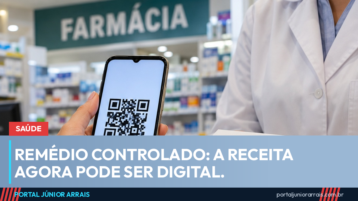 Mão de cliente mostra um QR code no celular sobre o balcão de uma farmácia, enquanto o farmacêutico segura uma caixa de remédio